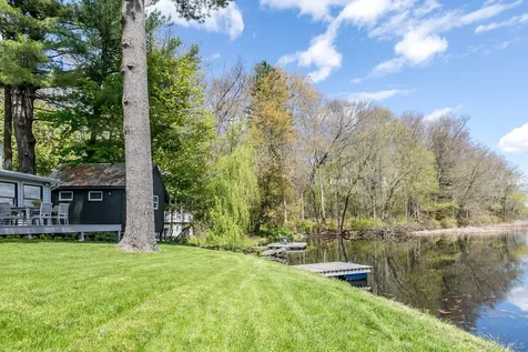 18 Fourth Avenue Rhinebeck NY 12572