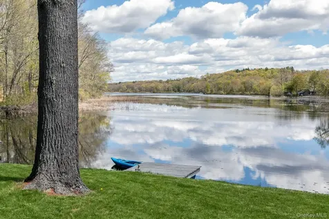 18 Fourth Avenue Rhinebeck NY 12572
