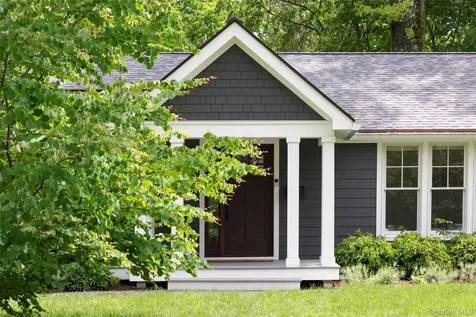 30 Platt Avenue Rhinebeck NY 12572