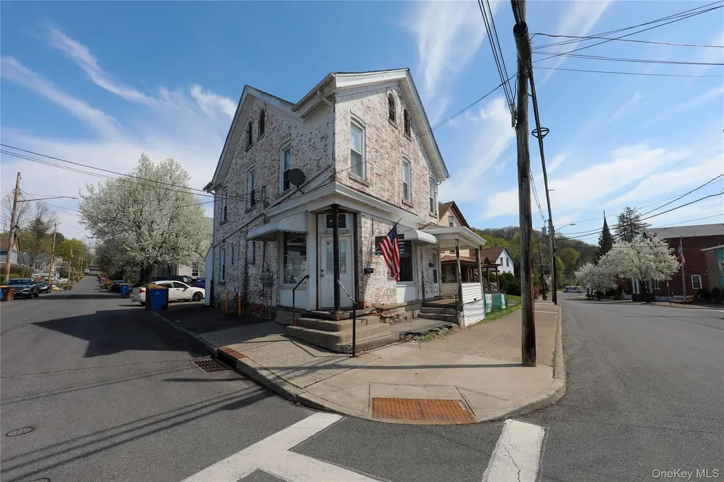 498 Delaware Avenue Kingston NY 12401