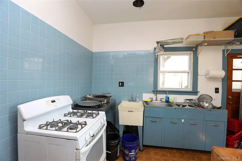 498 Delaware Avenue Kingston NY 12401