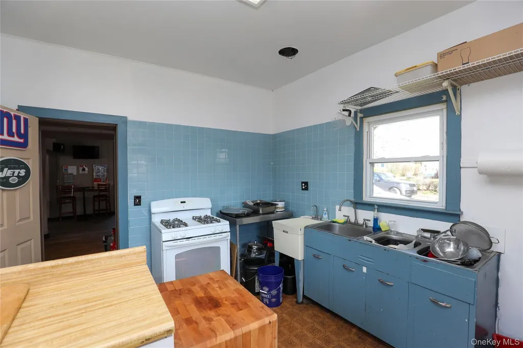 498 Delaware Avenue Kingston NY 12401