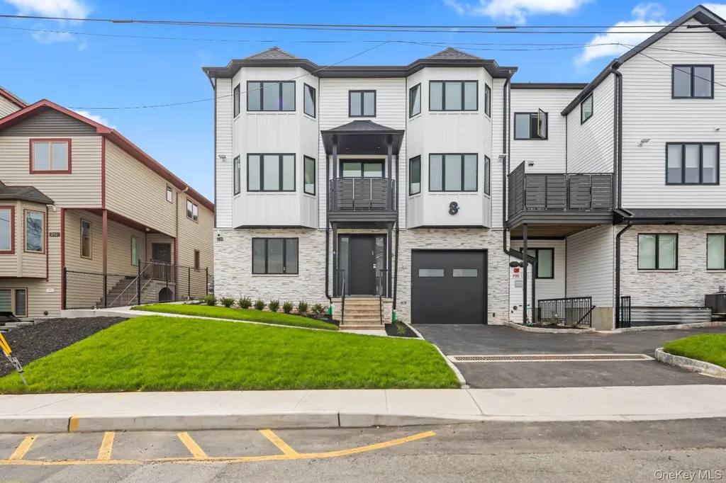8 1st Street Spring Valley NY 10977