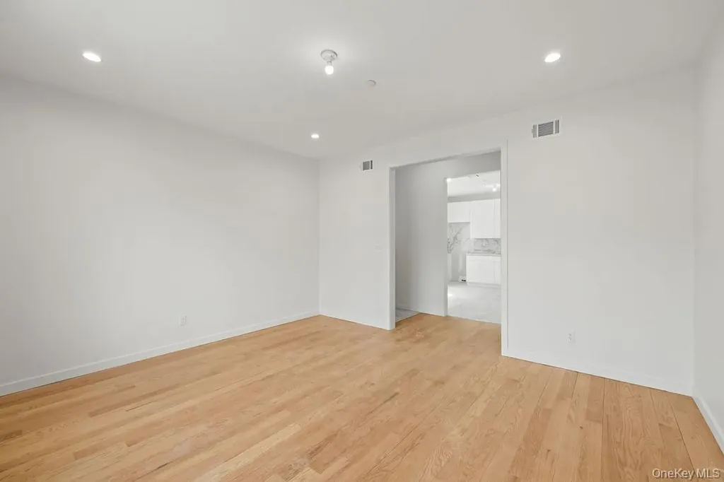 8 1st Street Spring Valley NY 10977