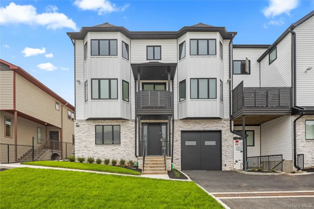 8 1st Street Spring Valley NY 10977