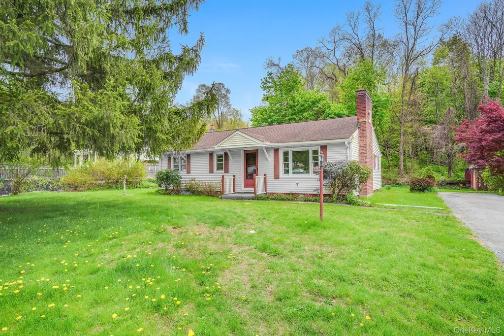4 Cherry Lane Poughkeepsie NY 12601