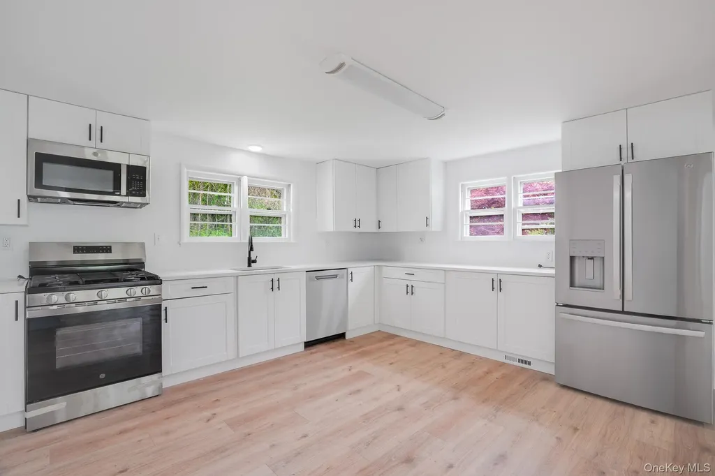 4 Cherry Lane Poughkeepsie NY 12601
