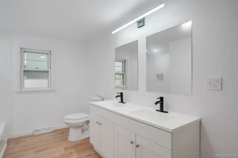 4 Cherry Lane Poughkeepsie NY 12601