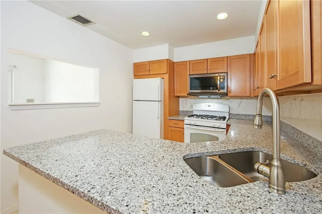 599 Midland Avenue Rye NY 10580