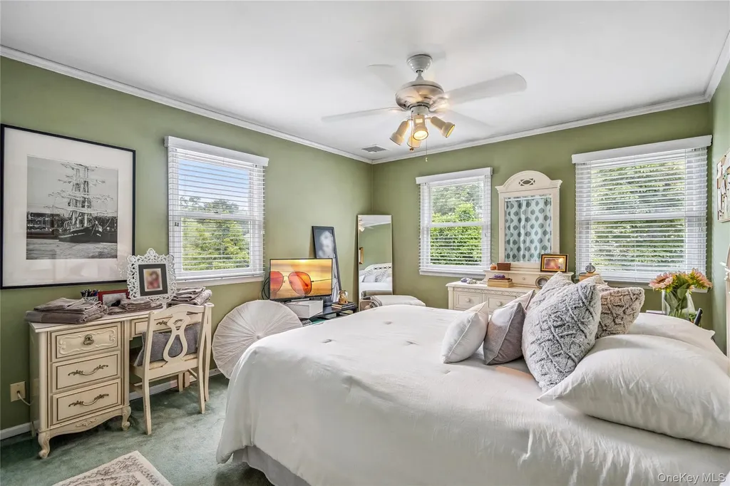 6 Cedar Avenue Locust Valley NY 11560
