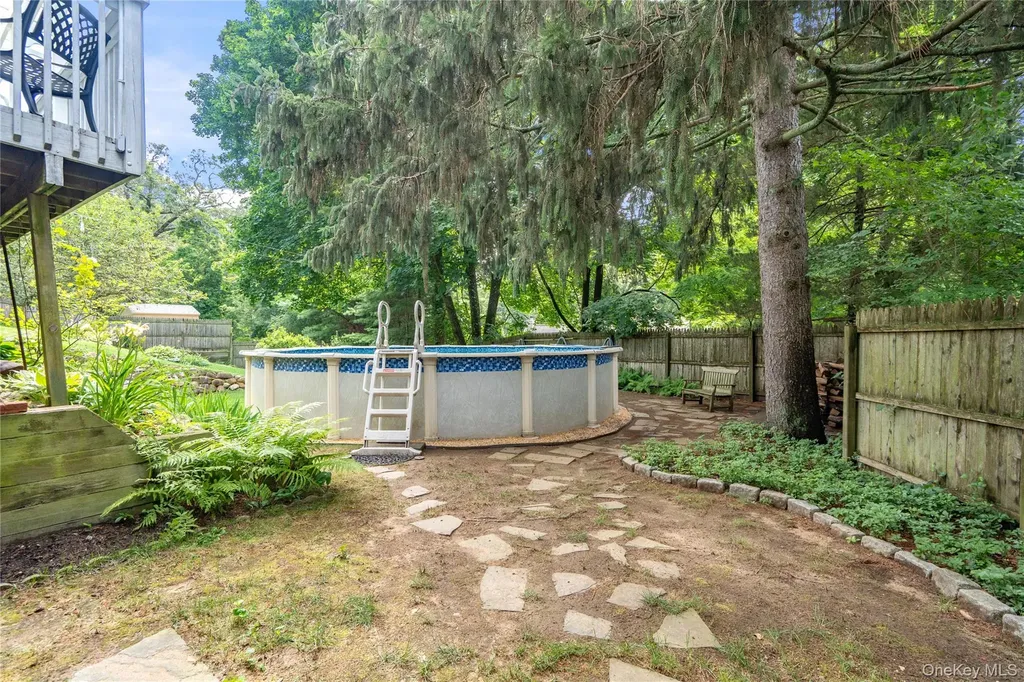 6 Cedar Avenue Locust Valley NY 11560