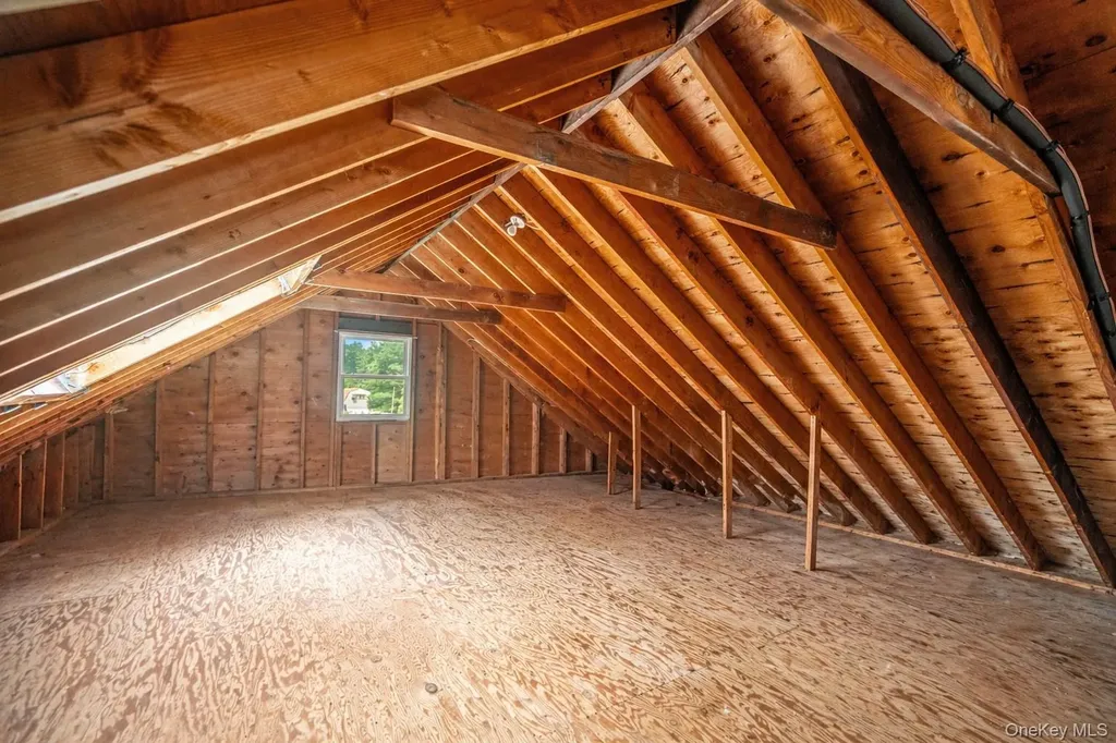 6 Cedar Avenue Locust Valley NY 11560