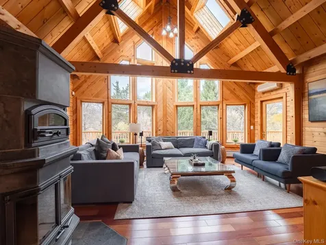 252 Crum Elbow Road Hyde Park NY 12538