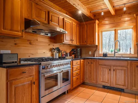 252 Crum Elbow Road Hyde Park NY 12538