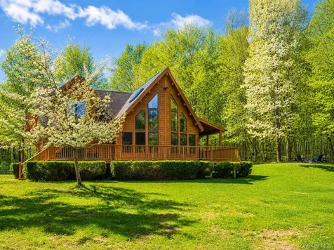 252 Crum Elbow Road Hyde Park NY 12538