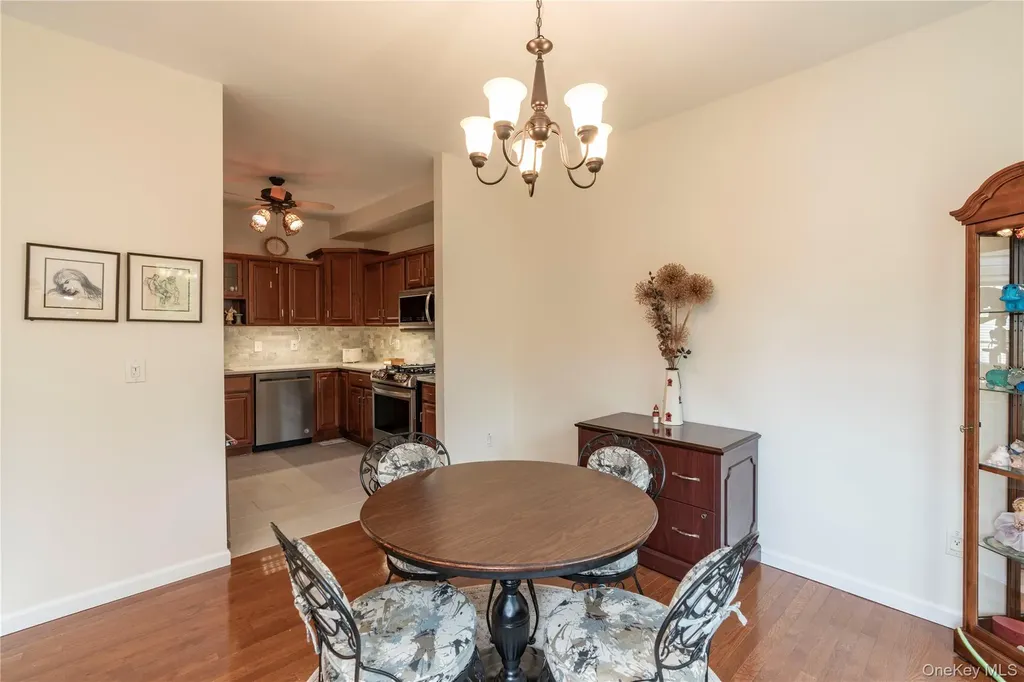 29 Aveonis Court Fishkill NY 12524