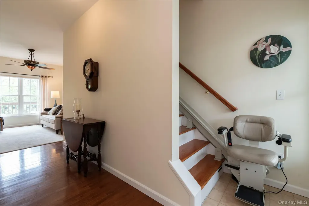 29 Aveonis Court Fishkill NY 12524