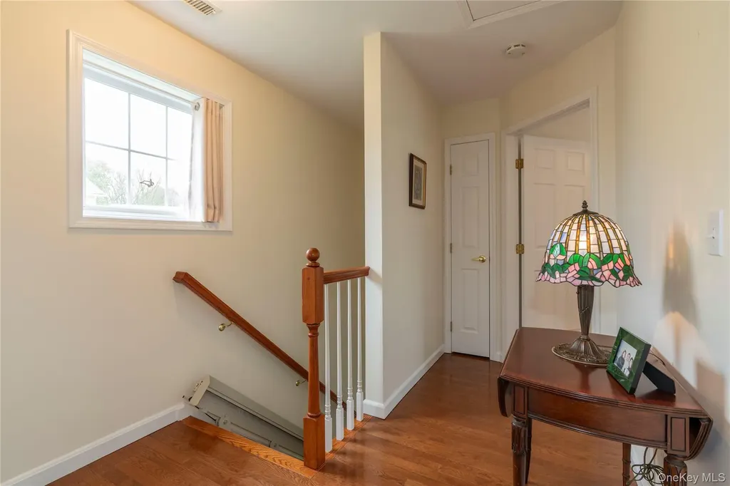 29 Aveonis Court Fishkill NY 12524