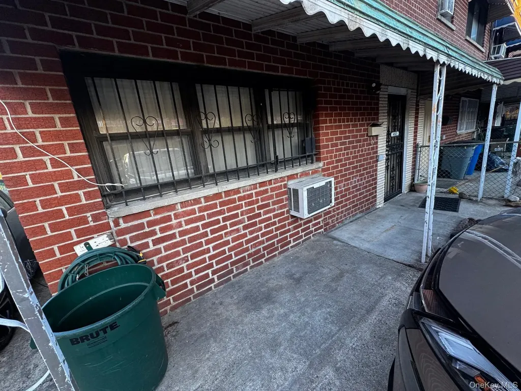452 Saint Lawrence Avenue Bronx NY 10473