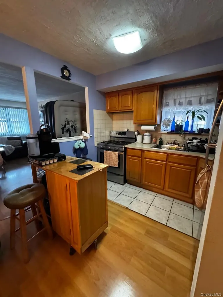452 Saint Lawrence Avenue Bronx NY 10473