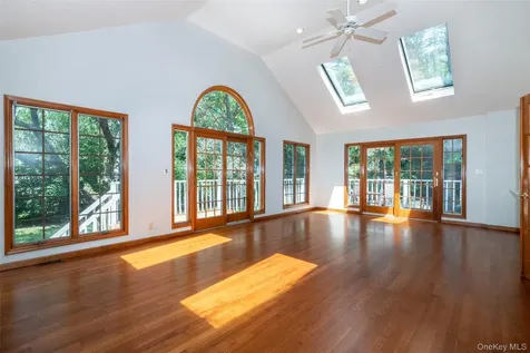 177 Puritan Drive Scarsdale NY 10583