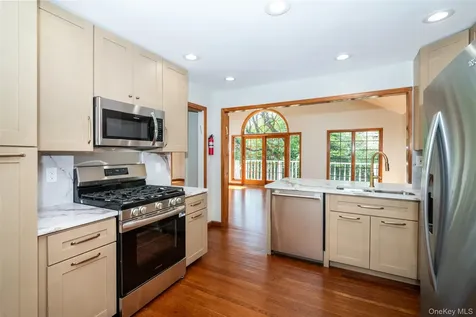 177 Puritan Drive Scarsdale NY 10583