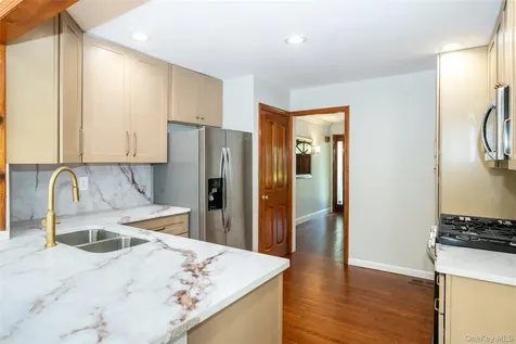 177 Puritan Drive Scarsdale NY 10583