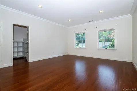 177 Puritan Drive Scarsdale NY 10583