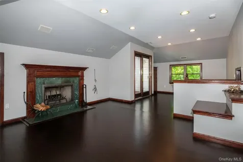 177 Puritan Drive Scarsdale NY 10583