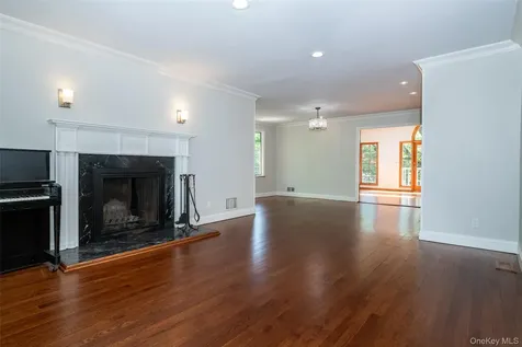 177 Puritan Drive Scarsdale NY 10583
