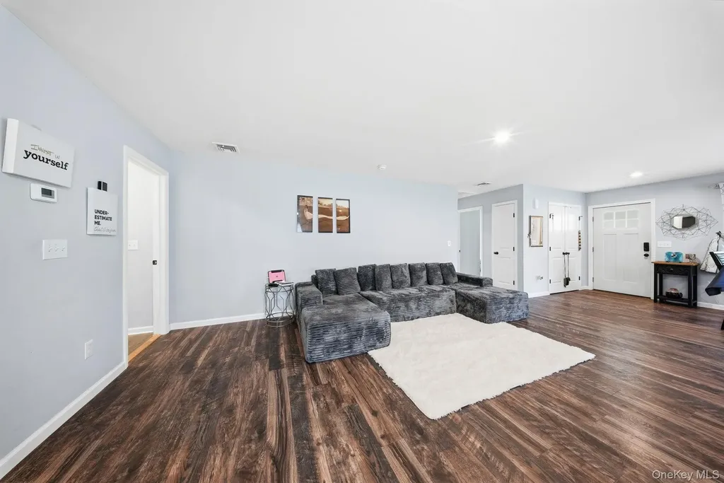 153 Ridgewood Avenue Middletown NY 10940
