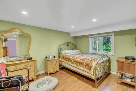 995 Red Fox Road Mattituck NY 11952