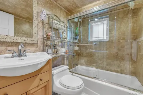 995 Red Fox Road Mattituck NY 11952