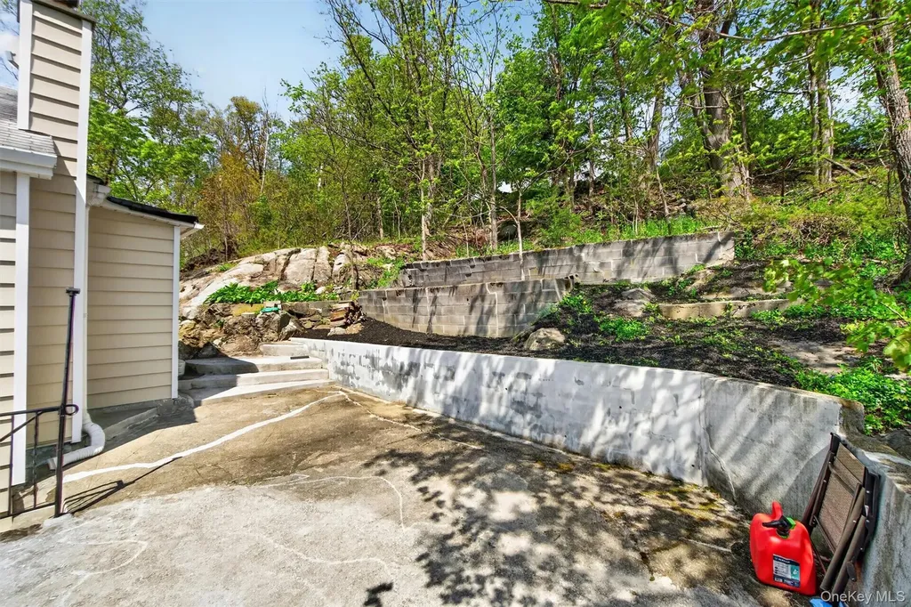 12 Montrose Drive Carmel NY 10512