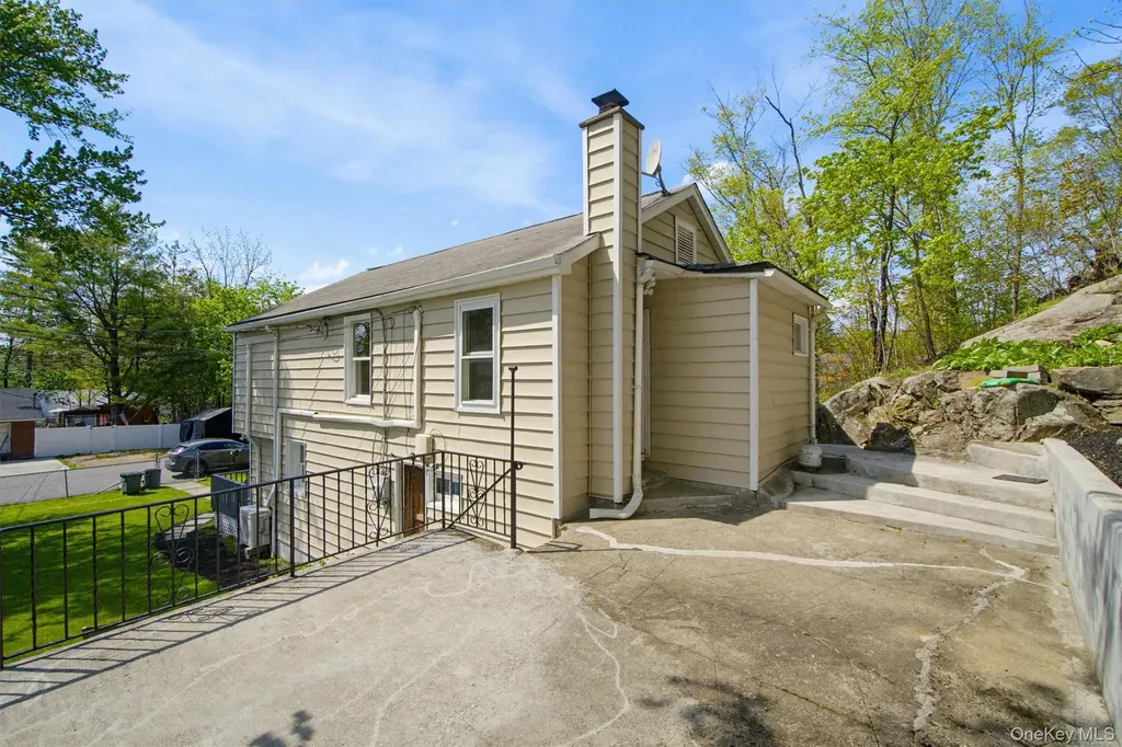 12 Montrose Drive Carmel NY 10512