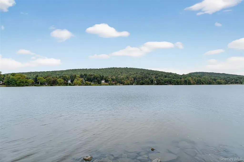 12 Montrose Drive Carmel NY 10512