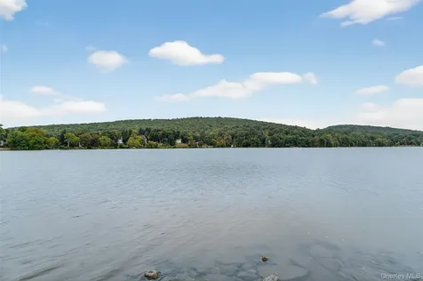 12 Montrose Drive Carmel NY 10512