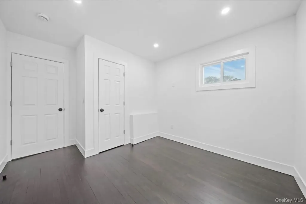 200 Irish Lane Islip Terrace NY 11752