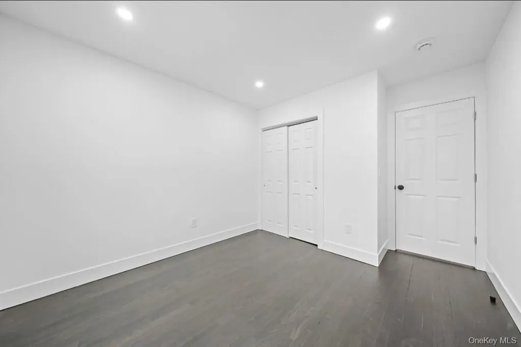 200 Irish Lane Islip Terrace NY 11752