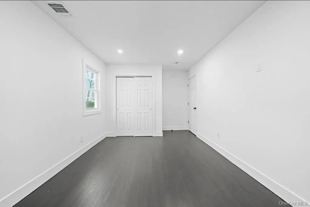200 Irish Lane Islip Terrace NY 11752
