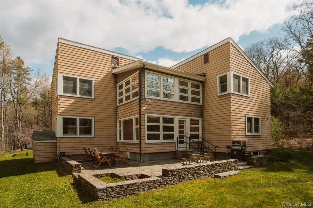 4 Bradford Road Forestburgh NY 12777
