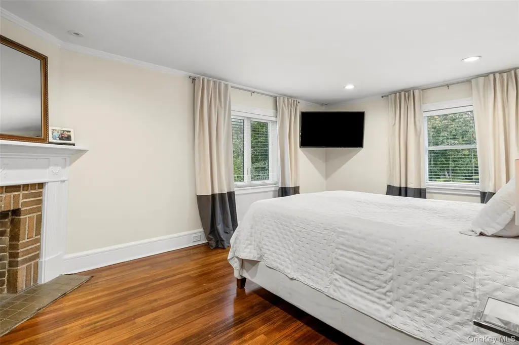 20 Elk Avenue New Rochelle NY 10804