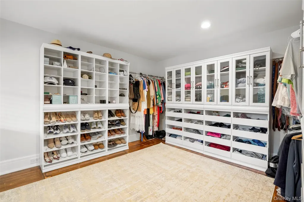 20 Elk Avenue New Rochelle NY 10804