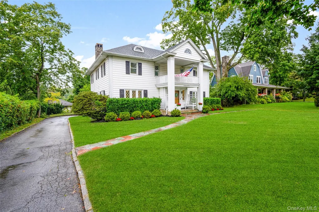 20 Elk Avenue New Rochelle NY 10804