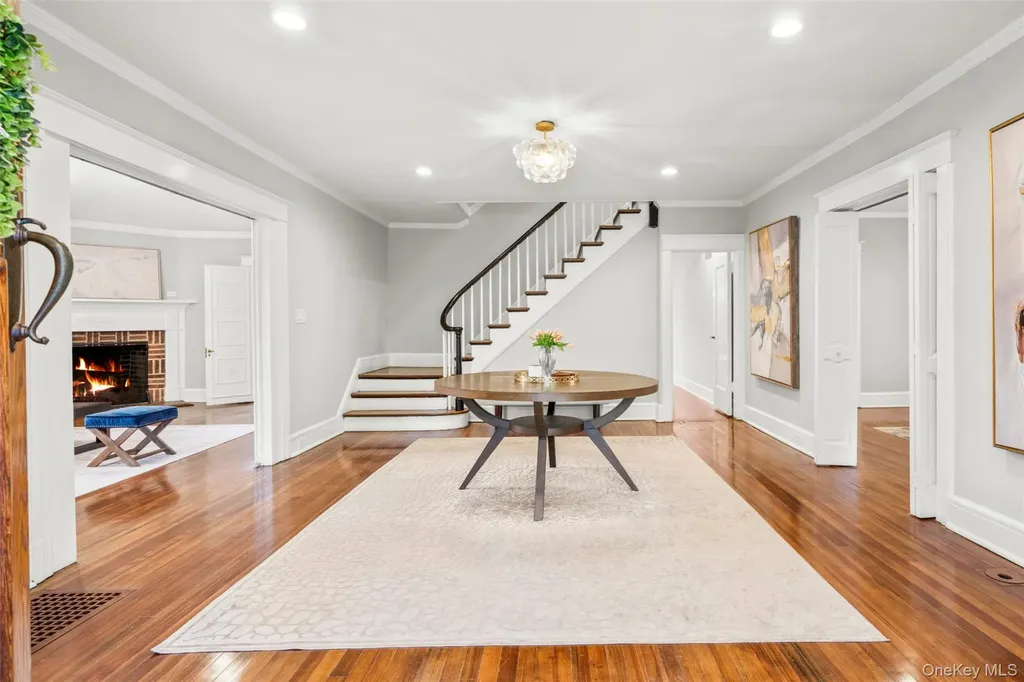 20 Elk Avenue New Rochelle NY 10804