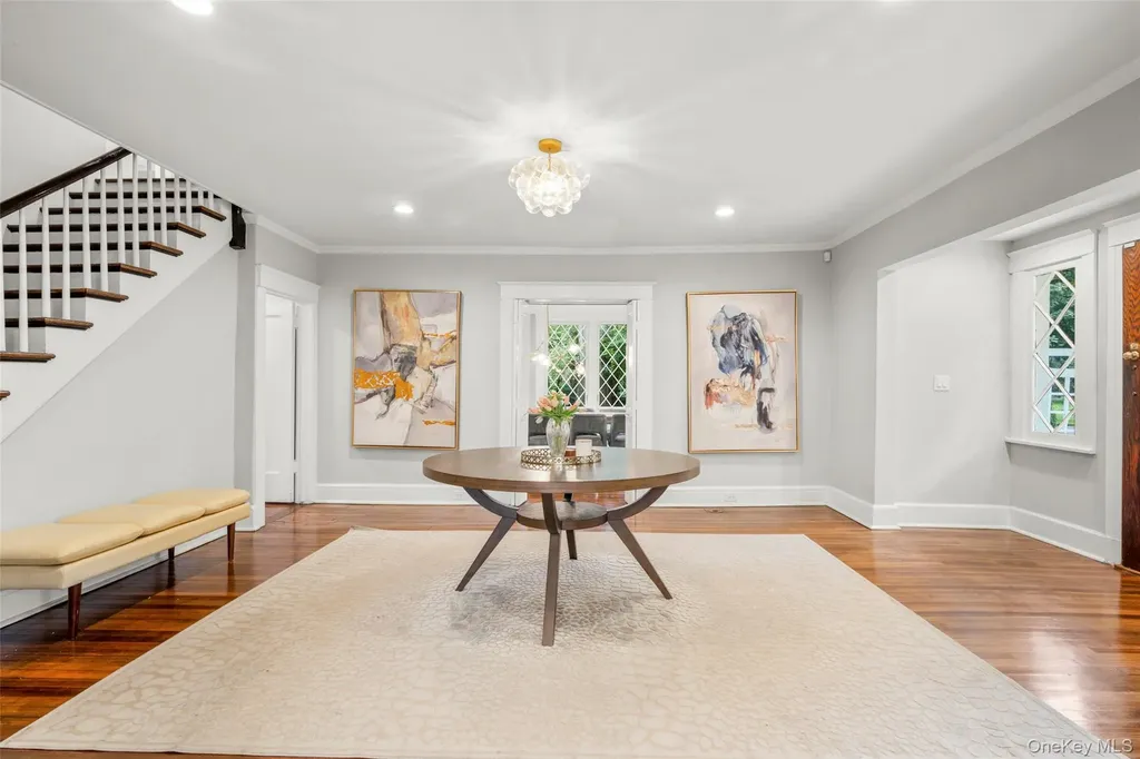 20 Elk Avenue New Rochelle NY 10804