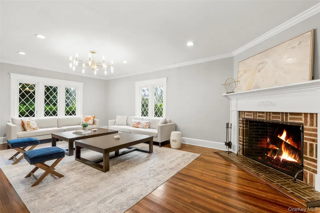 20 Elk Avenue New Rochelle NY 10804