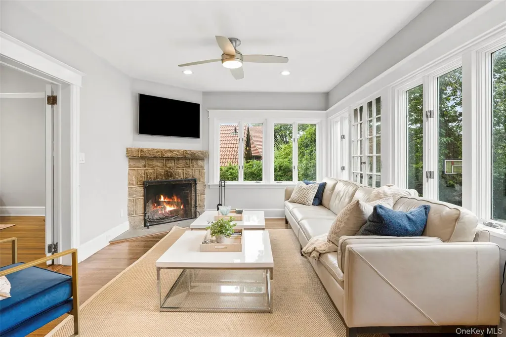 20 Elk Avenue New Rochelle NY 10804