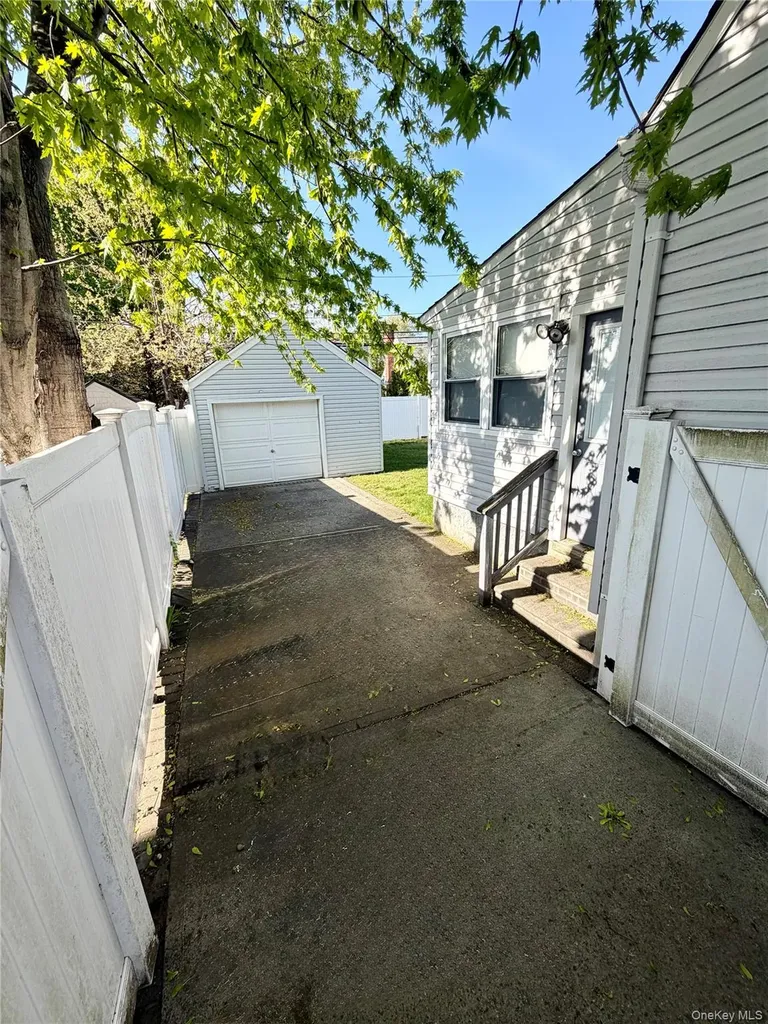 847 Jerusalem Avenue Merrick NY 11566