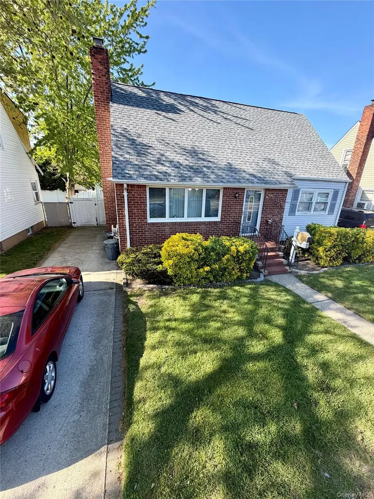 847 Jerusalem Avenue Merrick NY 11566